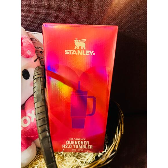 Hello kitty Love Valentine  Stanley Berry Truffle bundle side stepper and rose - Picture 4 of 5